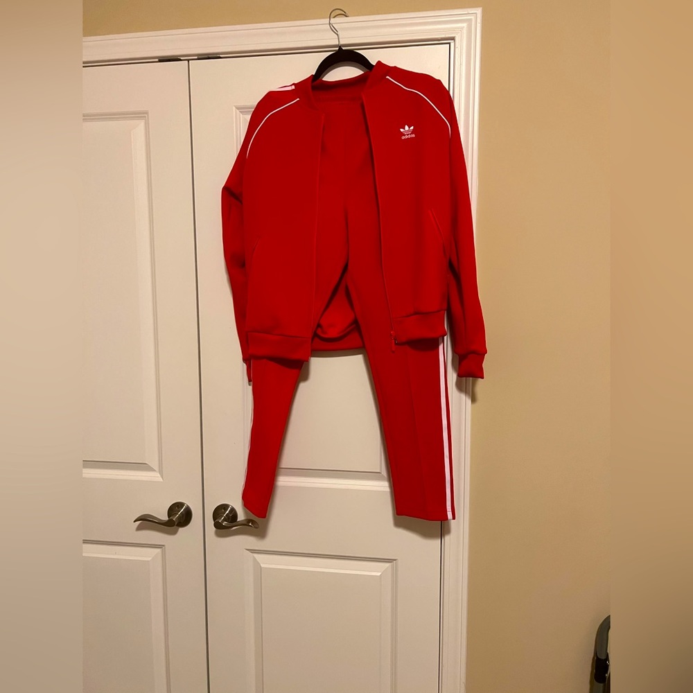 Adidas Track set in a US M.
